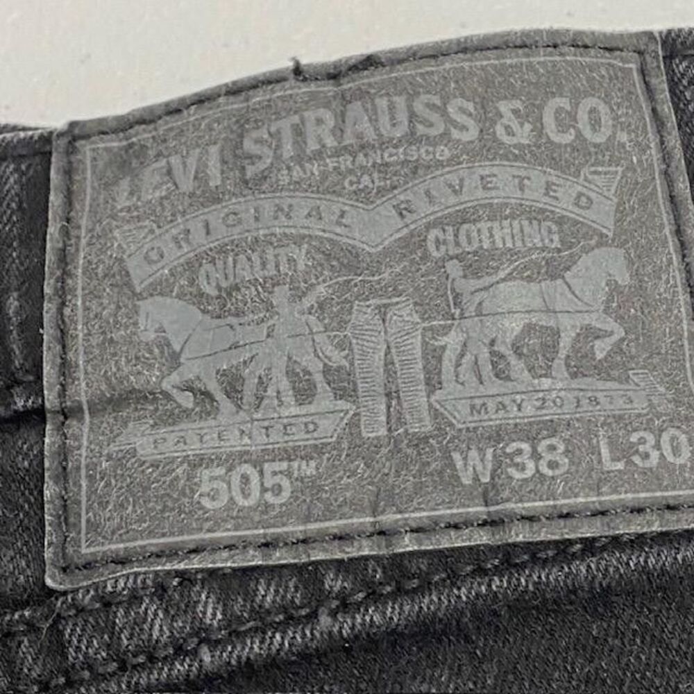 Levis 505 Mens Jeans 38x30 Regular Fit Straight Leg Faded Black Denim